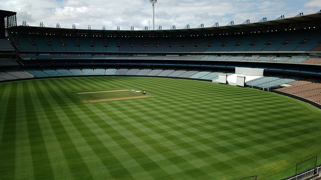 与日俱增 与日俱增